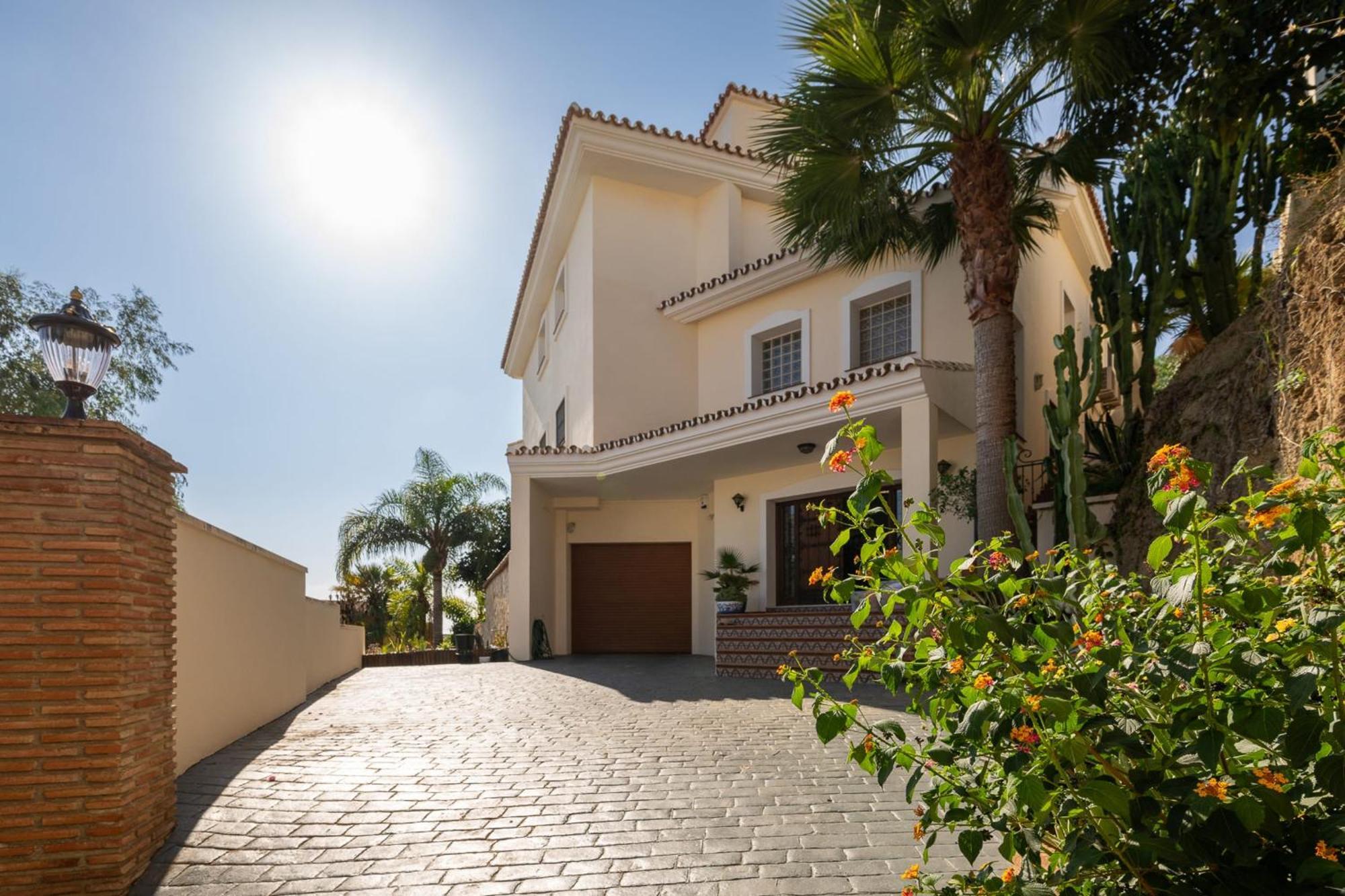 Your Private Paradise Luxurious Todo For Unforgettable Villa Benalmadena